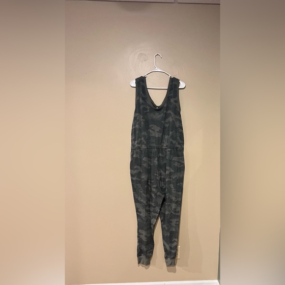 JANE AND DELANCEY Camouflage Camo Print Sleeveless Lounge Jumpsuit One Piece XL - Picture 5 of 8